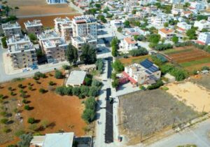 Mağusa’da asfaltlama çalışmaları hız kesmeden devam ediyor