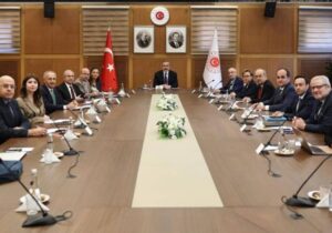 Hakan Fidan: “İsrail ve Filistin için Türkiye’nin önerisi, iki devletli çözüm ve garantörlük”