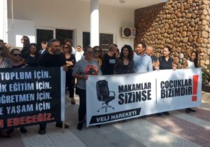 KTOEÖS, Mağusa Türk Maarif Koleji Okul Aile Birliği ile birlikte eylem yaptı