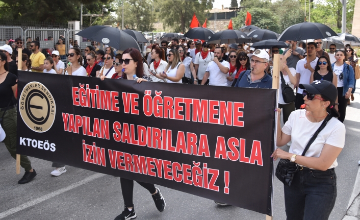 Öğretmenlerden gericiliğe tepki: Boyun eğmeyeceğiz, mücadeleyi sürdüreceğiz!