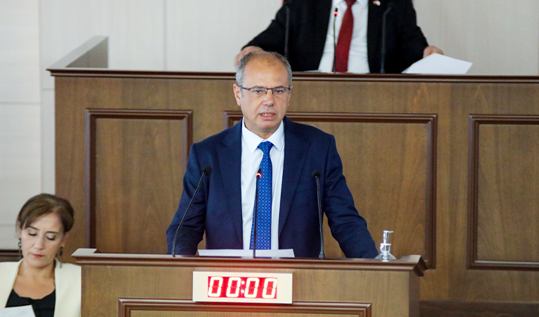 CTP ve bağımsız vekiller, Türkiye’ye alınmayan KKTC vatandaşları için öneri sundu