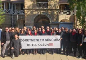 Öğretmenlerin davası 15 Aralık’a ertelendi
