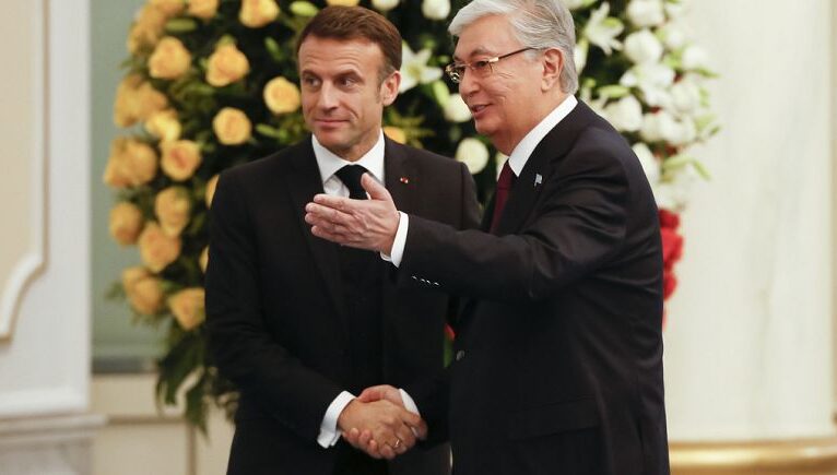 Fransa Cumhurbaşkanı Macron, Kazakistan’da: “Stratejik ortaklığımızı güçlendirelim”