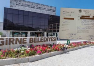 Aracından yere çöp atan şahsa 4 bin 500 lira ceza kesildi