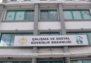 Af süresince çalışma ön izin başvurusu alınmayacak