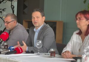 Hükümet DAÜ’de maaşlara değil, bütünlüklü çözüme odaklanmalı