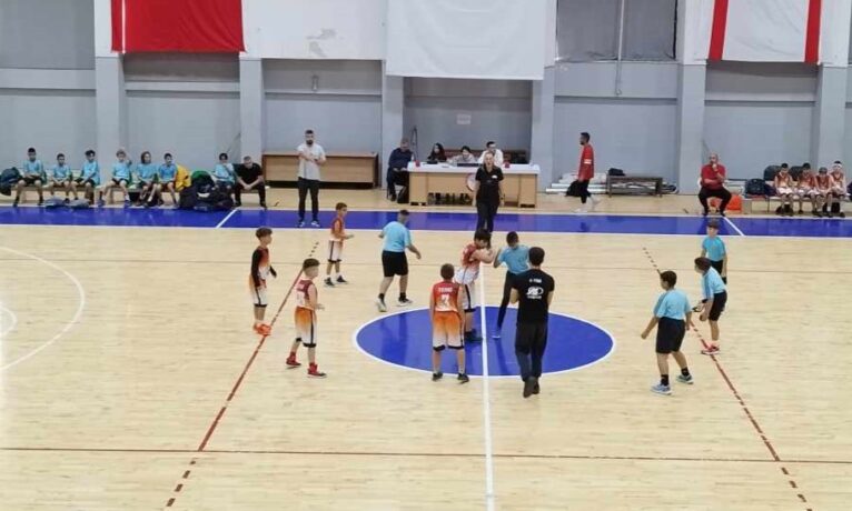 “Her çocuk spora teşvik edilmelidir”