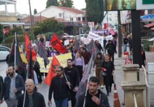 Kadınlar yoksullaşmaya, muhafazakarlaşmaya, şiddete karşı yürüdü