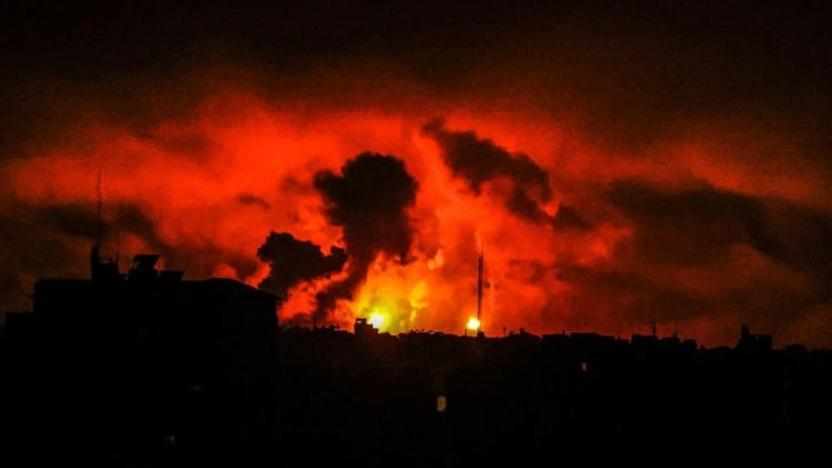 Gazze’de 30. gün: İsrail mülteci kampına saldırdı