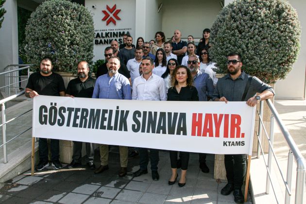 KTAMS, Kalkınma Bankası terfi sınavlarının iptal edilmesi için eylem yaptı