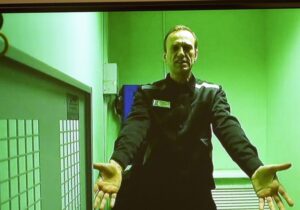 Rus muhalif lider Aleksey Navalny ‘bilinmeyen bir yere nakledildi’