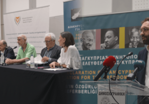 “Kıbrıs’ın Özgürlüğü için Pan-Kıbrıslı Seferberliği Deklarasyonu” onur ödülüne layık görüldü