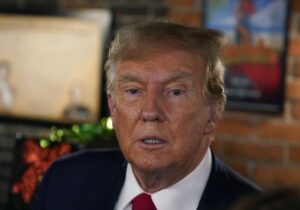 Trump: “Yeniden seçilirsem ‘ilk gün hariç’ diktatör olmayacağım”