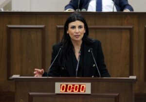 Özdenefe: “Bu ülke artık uluslararası insan hakları raporlarına ‘insan kaçakçılığı, seks köleliği’ ile geçiyor”