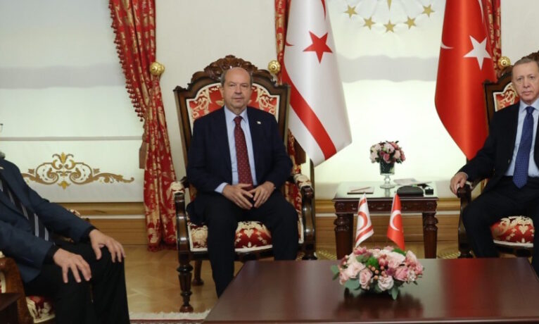 Erdoğan ikisini de uyardı