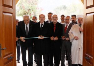 Tatar, Ahmet Ünsal ile cami açtı