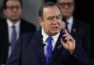 ABD, 3 gün önce görevden ayrılan eski Guatemala Devlet Başkanı’nın ülkeye girişini yasakladı