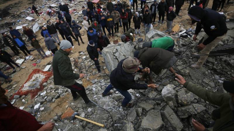 İsrail’in Gazze’deki saldırılarında öldürülen Filistinlilerin sayısı 26 bin 422’ye yükseldi