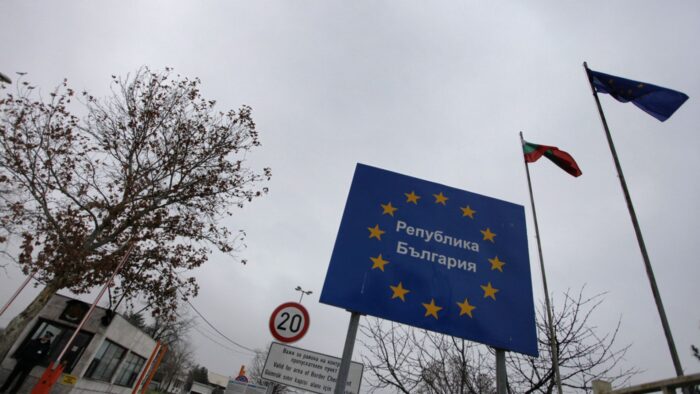 Romen ve Bulgarlar AB’de hava ve denizden pasaportsuz yolculuk yapacak