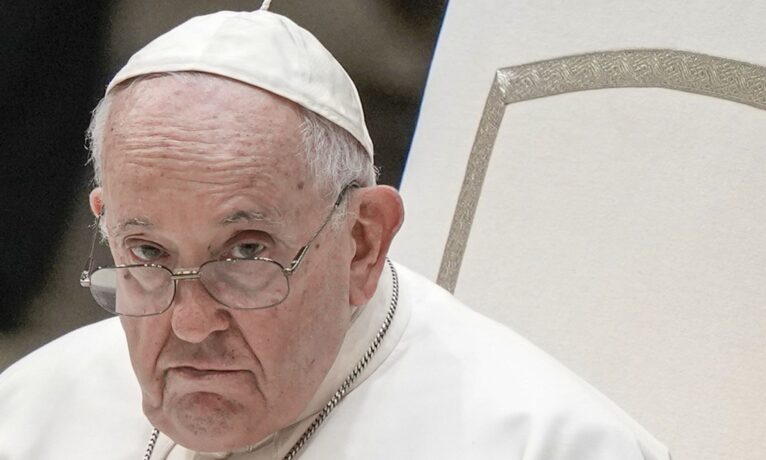 Papa Francis: “Taşıyıcı annelik ‘aşağılık’, küresel çapta yasaklanmalı”