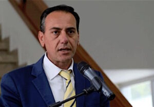 İsias Davası: Başbakanlık müsteşarı mahkemedeki ifadesinde zorlandı