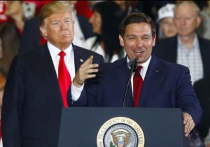 Florida eyaletinin popülist Valisi Ron DeSantis, Trump lehine yarıştan çekildi
