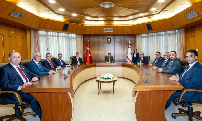 Hükümetten çifte kararname: Yabancı işçiye %40’a kadar kesinti yasal oldu, emeklilerden alınan ilaç katkı payı kaldırıldı