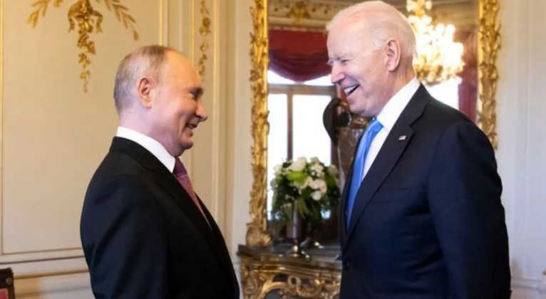 Putin, ABD başkanlık yarışında tercihinin Joe Biden olduğunu söyledi