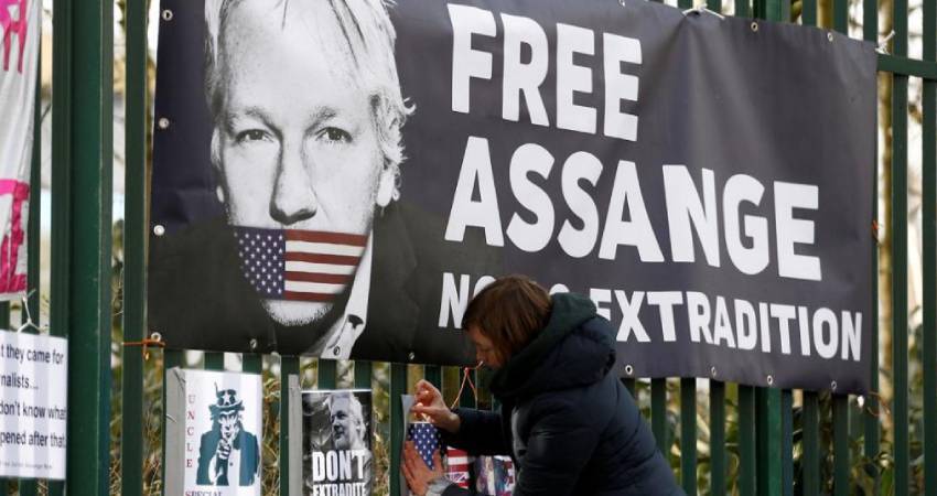 Julian Assange’ın ABD’ye iade davasına ilişkin kararın ileri tarihte verileceği belirtildi