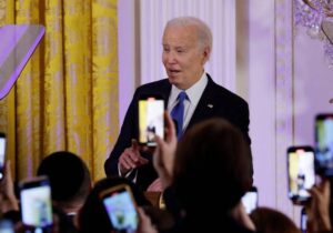 ABD’li seçmenlerin yüzde 86’sı, Biden’ı ikinci dönem başkanlık için “çok yaşlı” buluyor