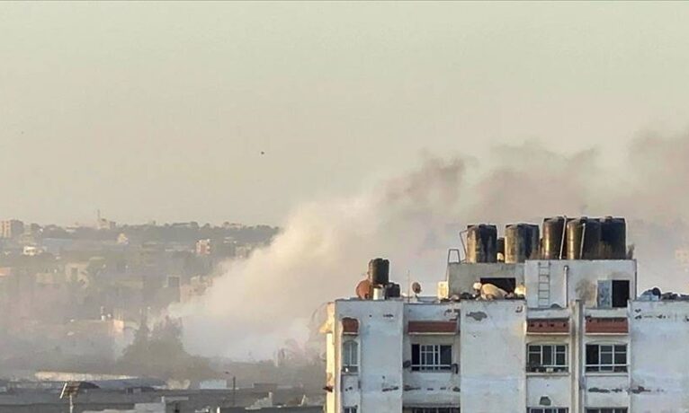 Filistin resmi haber ajansı: İsrail, Nasır Hastanesi’ni vurdu; ölü ve yaralılar var