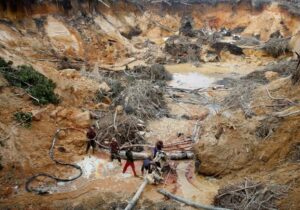 Venezuela’da yasa dışı altın madenini çöktü: 30 işçi öldü, 100’den fazla kişi toprak altında