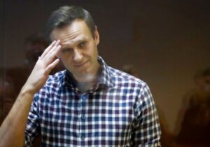 Rus muhalif lider Aleksey Navalny kaldığı cezaevinde hayatını kaybetti