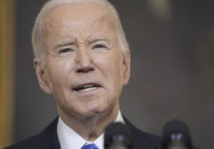 Biden, ABD’deki Filistinlileri sınır dışı edilmekten koruyan kararname imzaladı