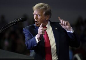 Trump: “NATO’ya borcunu ödemeyen üye ülkelere Rusya’nın saldırmasını teşvik edeceğim”