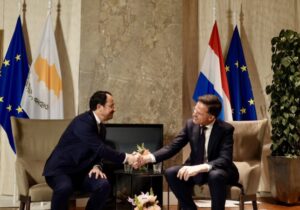 Rutte, Kıbrıs’ın bölgesel rolüne dikkat çekti