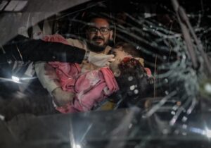 İsrail ‘güvenli bölge’ ilan ettiği Refah’a saldırdı: 100’den fazla kişi öldü
