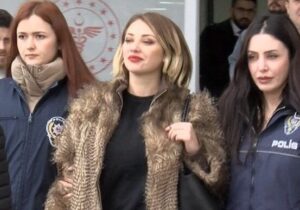Türkiye’de şeriat tartışması
