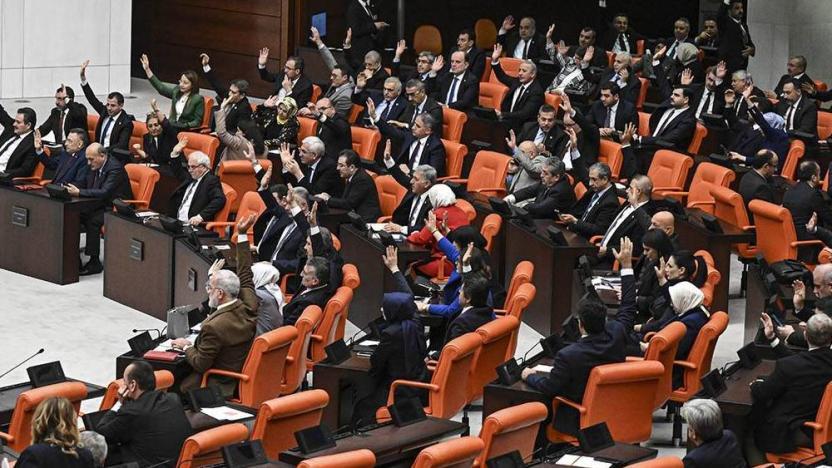 AKP ve MHP oylarıyla: İsrail’in işgale son vermesi için adım atılması’ önergesi reddedildi