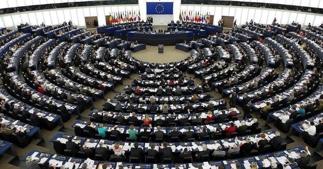 Avrupa Parlamentosu’nun gündeminde çiftçilerin talepleri, Rusya ve nefrete karşı mücadele yer alıyor