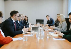 “Halkın Partisi Kıbrıs’ta çözümden yanadır”