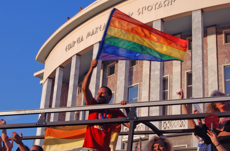 Yunanistan eşcinsel evlilik yasası hazırlığında