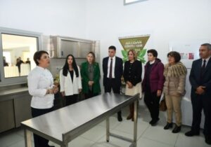 Gönyeli-Alayköy Belediyesi ile GİKAD iş birliğinde gerçekleştirilen Kompost Projesi tanıtıldı