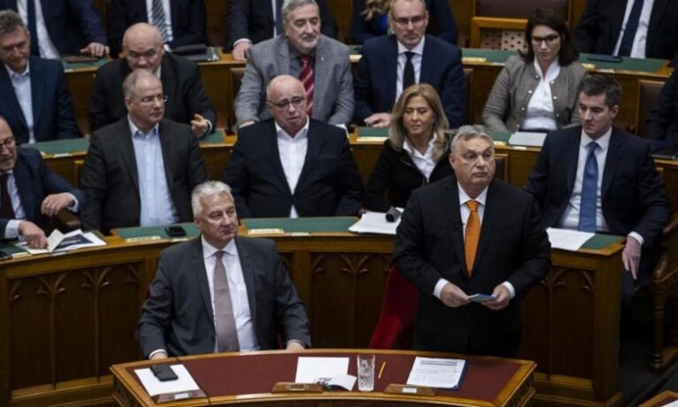 Macaristan parlamentosu İsveç’in NATO’ya katılımını onayladı