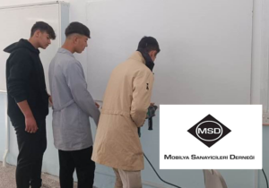 Mobilya Sanayicileri Derneği’nden meslek lisesi öğrencilerine başarı bursu