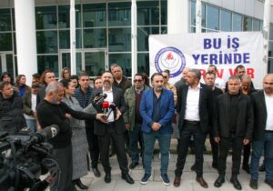 Sendikalar partizanca yapılan nakilleri protesto etti