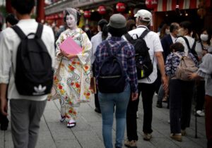 Kyoto, turistlerin geyşa bölgesine girişini yasaklıyor