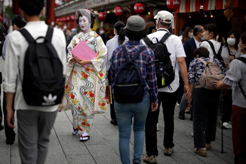 Kyoto, turistlerin geyşa bölgesine girişini yasaklıyor