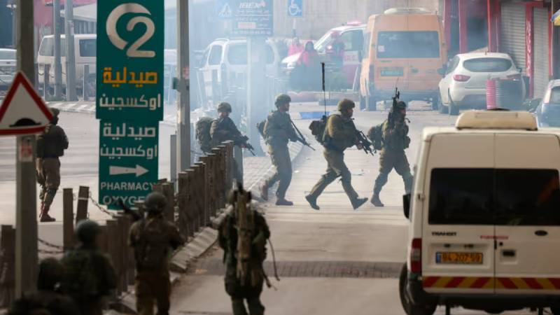 İsrail güçlerinin baskın düzenlediği Ramallah’ta 16 yaşındaki bir çocuk öldürüldü