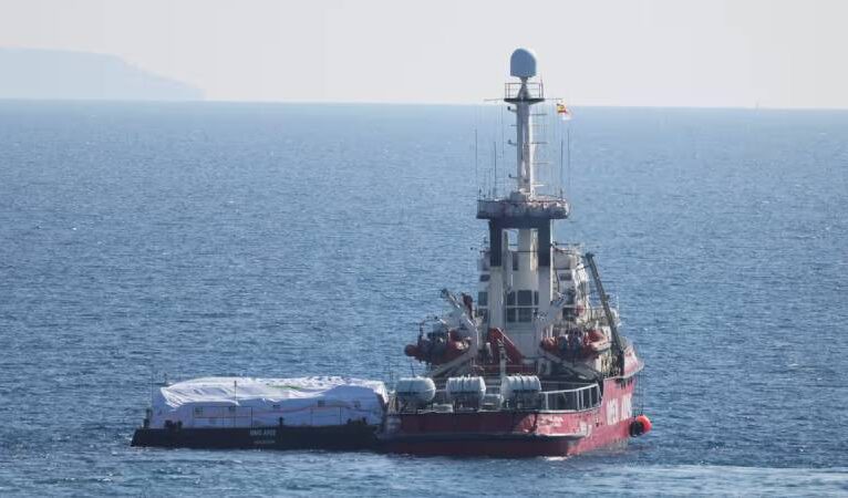Kıbrıs’tan Gazze’ye ilk yardım gemisi yola çıktı